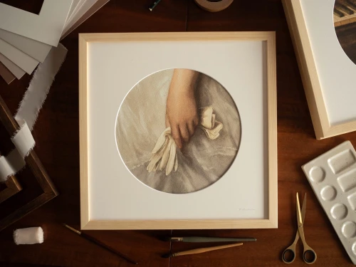 Reprodukcja "Rękawiczka" w passe-partout i drewnianej ramie